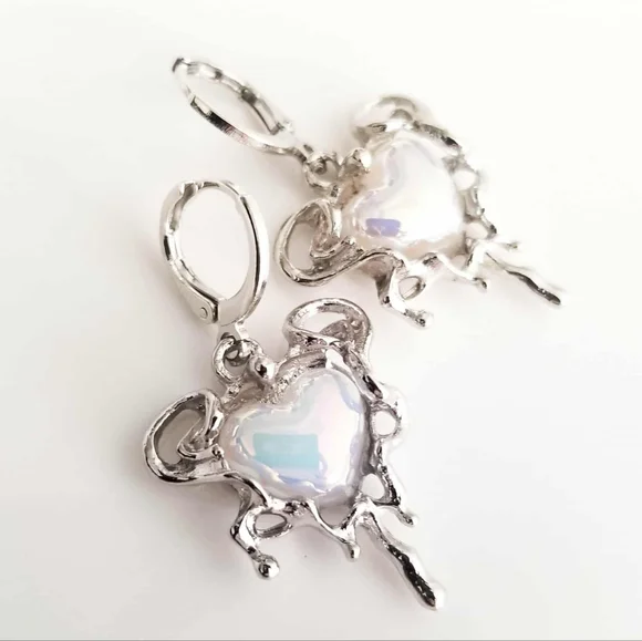 NEW Dolls Kill Cyberpunk Y2K Style Silver Earrings w/ Iridescent Dripping Hearts - Picture 1 of 6